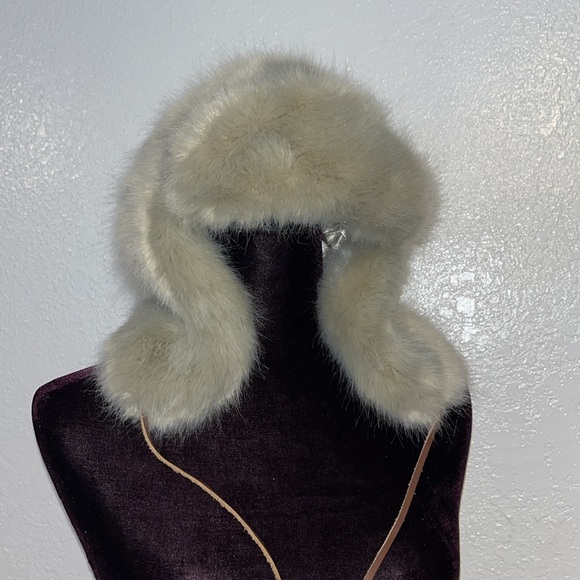 Restoration Hardware faux fur hat - Picture 4 of 9